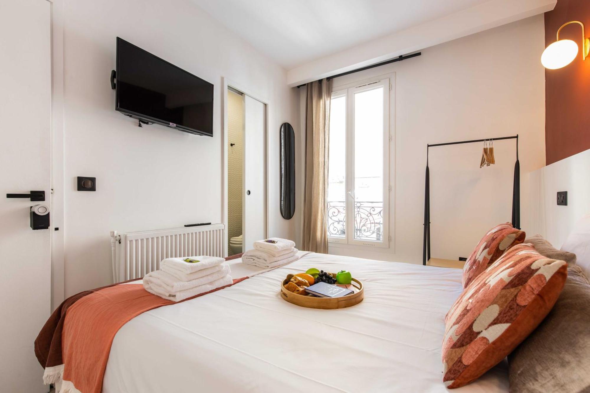 Hostel Eiffel Париж Экстерьер фото