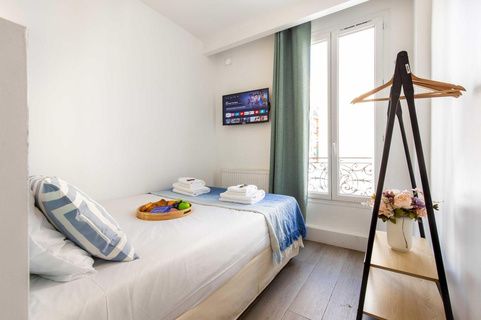 Hostel Eiffel Париж Экстерьер фото